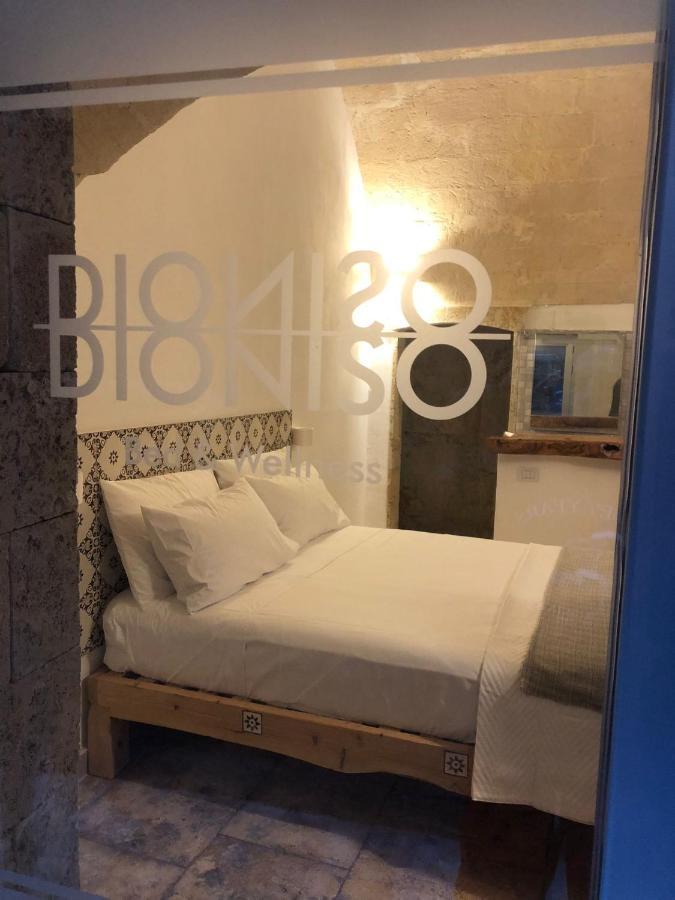 Dioniso Bed & Wellness Bed & Breakfast ตารันโต ภายนอก รูปภาพ