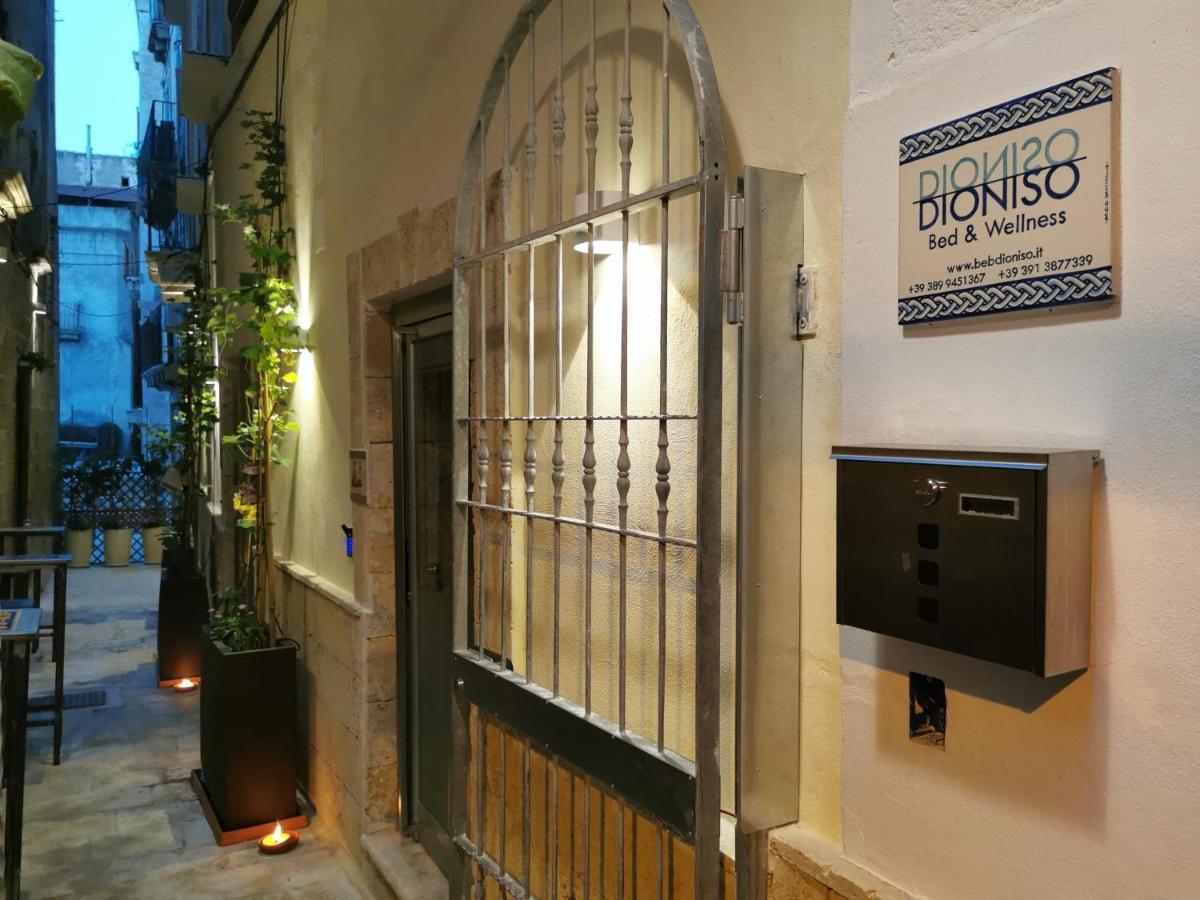 Dioniso Bed & Wellness Bed & Breakfast ตารันโต ภายนอก รูปภาพ