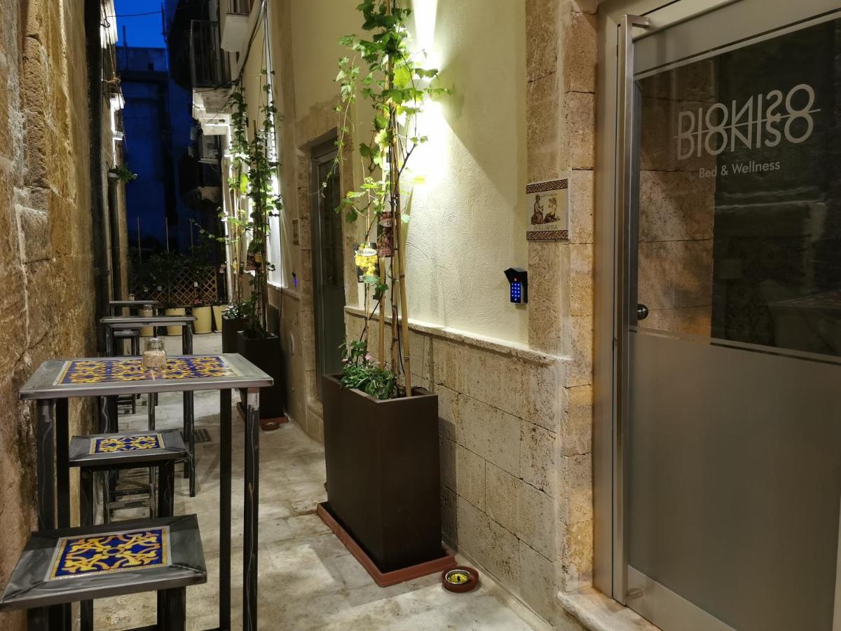 Dioniso Bed & Wellness Bed & Breakfast ตารันโต ภายนอก รูปภาพ